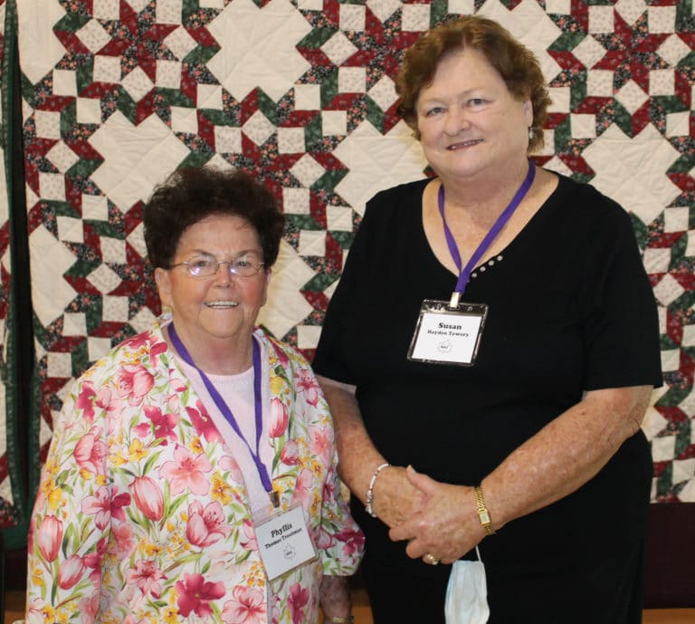 This combined class is Phyllis Thomas Troutman, A63, and Susan Hayden Towery, A61.