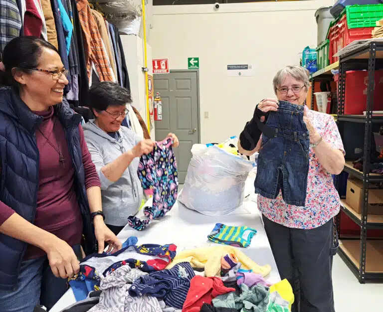 Sister Jacinta works in the clothing section with two other sisters. Kino gets a large number of clothing donations to give to the migrants. Sister Jacinta works in the clothing section with two other sisters. Kino gets a large number of clothing donations to give to the migrants.