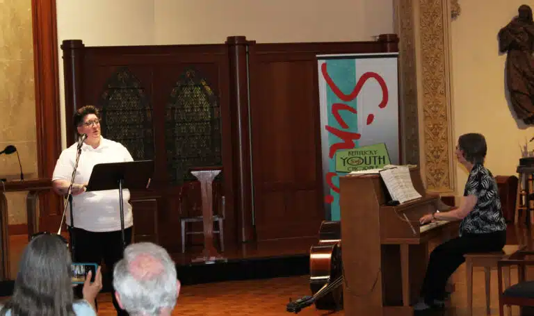Emily Malone sings a moving rendition of “How Can I Keep from Singing?” by Robert Lowry and Ira D. Sankey, as Joyce Goodwin accompanies her on piano. Emily Malone sings a moving rendition of “How Can I Keep from Singing?” by Robert Lowry and Ira D. Sankey, as Joyce Goodwin accompanies her on piano.