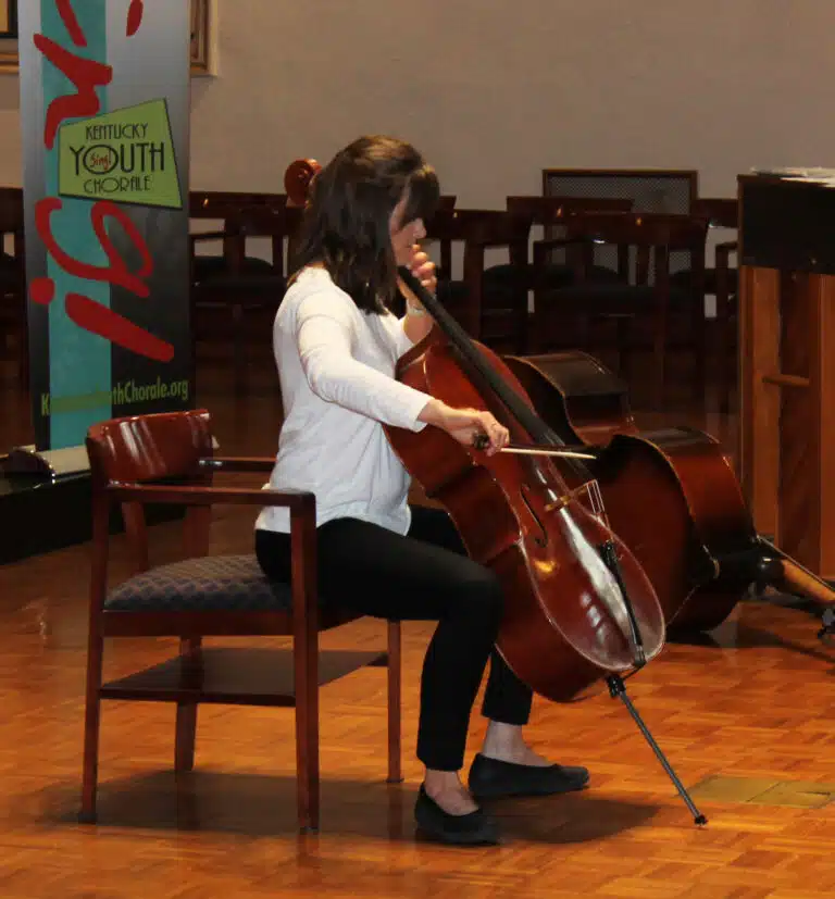 Jennifer Humphreys plays “Cello Suite No. 1 in G Major, BWV 1007” by Bach. Jennifer Humphreys plays “Cello Suite No. 1 in G Major, BWV 1007” by Bach.