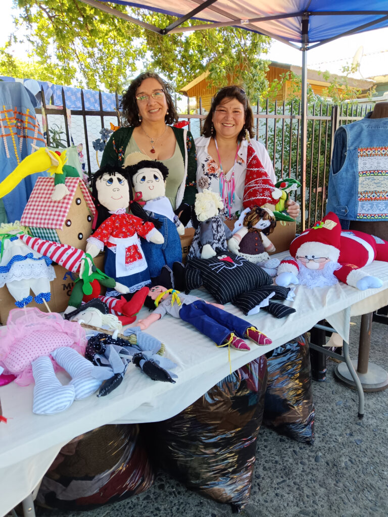 Two of the women from nearby Quillon, with the crafts they made in the textile recycling class. Two of the women from nearby Quillon, with the crafts they made in the textile recycling class.