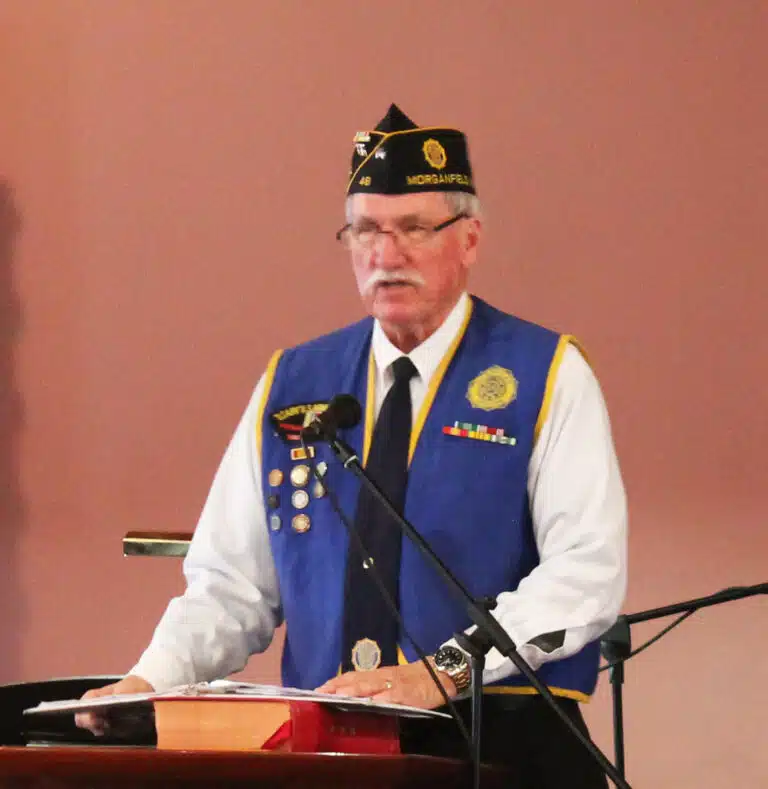 Lark Buckman, a 1969 Brescia graduate and veteran, thanked the members of the veterans committee who spearheaded the fundraising for the monument.