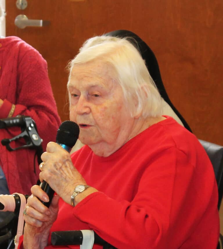 Sister Catherine Kaufman said that when her recovery after a fall was not going well, she told Sister Jacinta she was ready to give up. Sister Jacinta cheered her up by giving her a bath. Sister Catherine Kaufman said that when her recovery after a fall was not going well, she told Sister Jacinta she was ready to give up. Sister Jacinta cheered her up by giving her a bath.