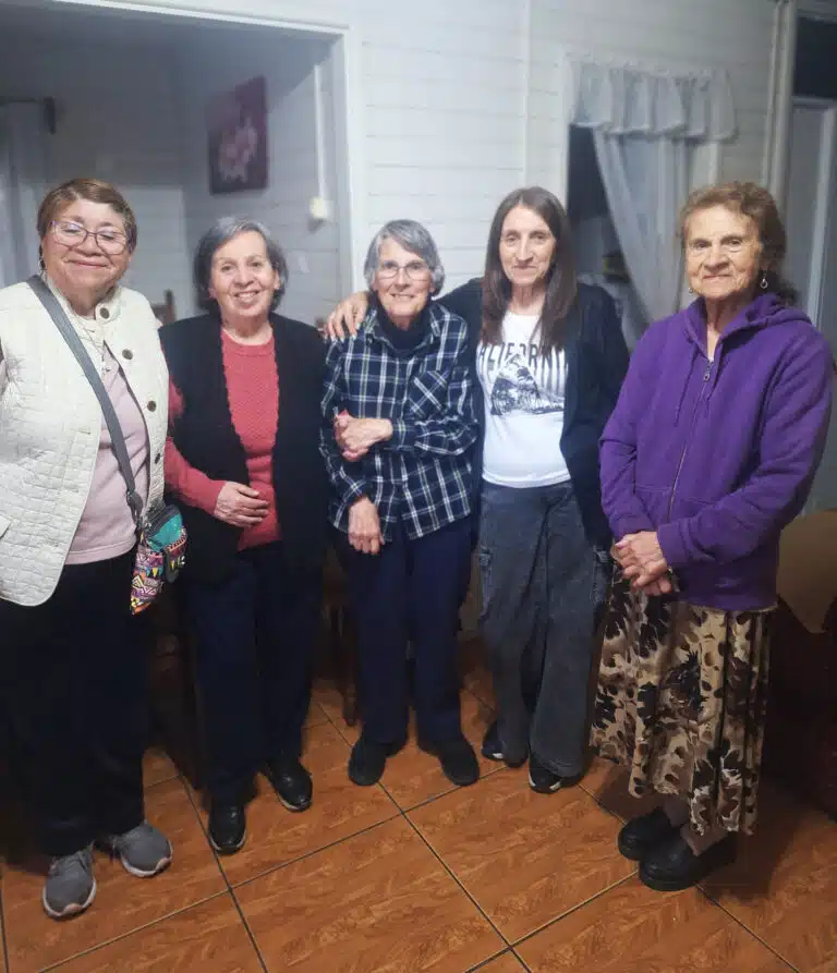 Sister Mimi Ballard, center, visits with friends during a pastoral visit. Sister Mimi Ballard, center, visits with friends during a pastoral visit.