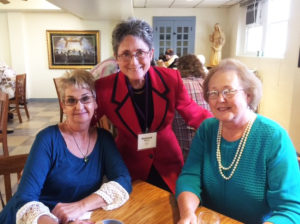 Mary Ann Shewmaker Payne A72, left, Stephanie Warren A73, center, and Dorothy Ford Riggs A72, gather at lunch time.